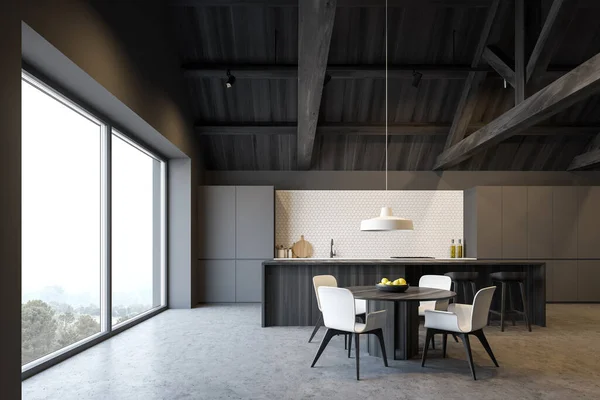 宽敞的阁楼厨房的内部 有灰色和白色的瓷砖墙 舒适的灰色台面 有凳子的木制酒吧和有椅子的圆形餐桌 3D渲染 — 图库照片