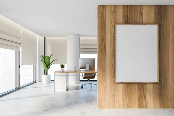 コンクリート床と木製のコンピュータデスクと白いパノラマのCeoオフィスの木製の壁にかかって垂直モックアップポスターフレーム 広告の概念 3Dレンダリング — ストック写真