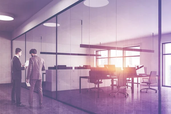 Two Businessmen Talking Open Space Office Lobby White Glass Walls — Stock Photo, Image