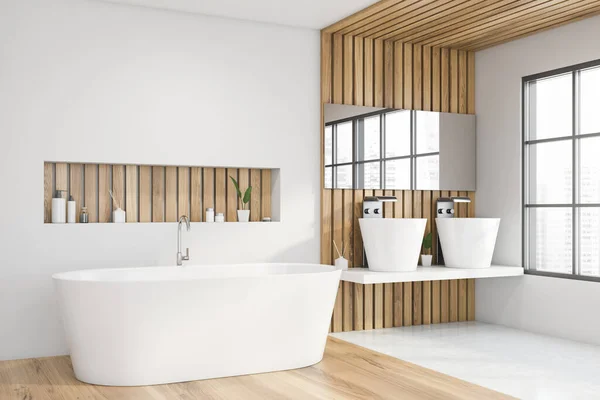 Banheira Branca Aconchegante Com Prateleira Acima Dele Canto Banheiro Moderno — Fotografia de Stock