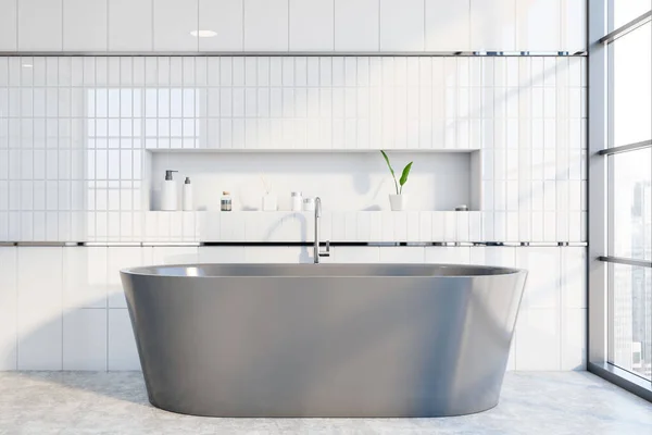Interior Banheiro Luxo Com Paredes Azulejos Brancos Piso Concreto Banheira — Fotografia de Stock