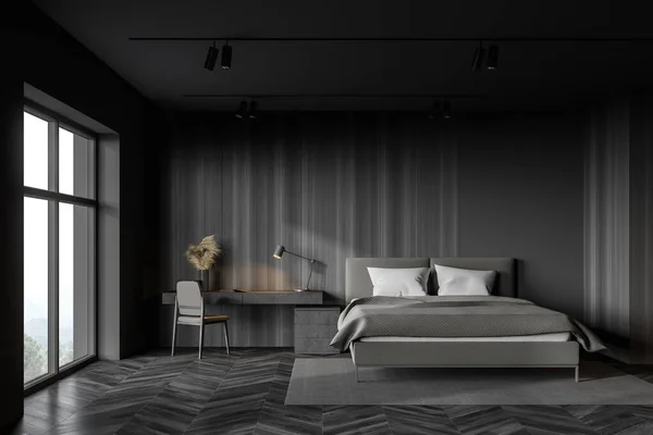 Gri Koyu Ahşap Duvarları Olan Modern Ana Yatak Odasının Içi — Stok fotoğraf