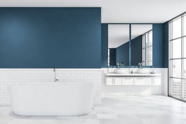 Modern banyo, mavi ve beyaz tuğlalı duvarlar, fayanslı zemin, rahat beyaz çift lavabo, iki dikey ayna ve rahat küvet. Bulanık şehir manzaralı bir pencere. 3d oluşturma