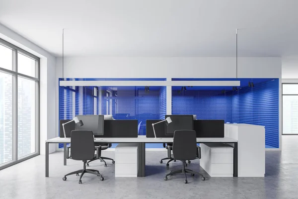 Interieur Van Stijlvolle Open Ruimte Kantoor Met Witte Heldere Blauwe — Stockfoto