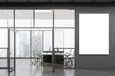 Gri duvarları, fayanslı zemini, bulanık şehir manzaralı panoramik pencereleri, yeşil sandalyeli bilgisayar masaları ve dikey maket posterleri olan boş uzay ofis koridorunun içi. 3d oluşturma