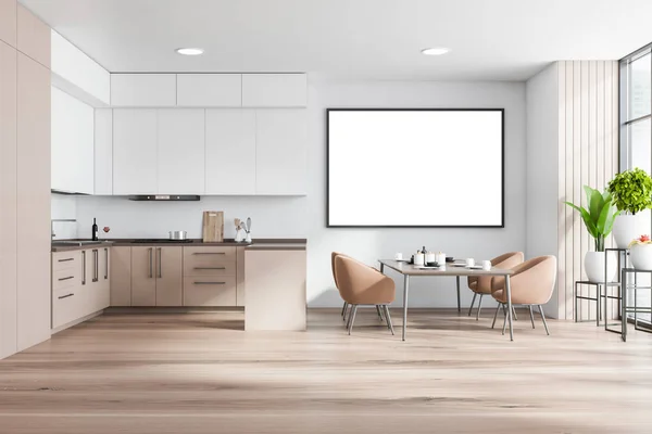 时尚厨房的内部 有白色墙壁 木制地板 米黄色台面 白色橱柜和有米黄色扶手椅的餐桌 横向模拟的海报框架 3D渲染 — 图库照片