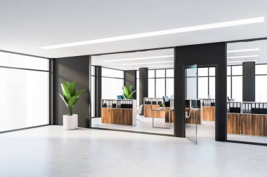Modern panoramik ofisin köşesinde siyah duvarlar, fayanslarla döşenmiş yerler, bilgisayar masaları ve dosya dolapları olan karanlık ahşap bölmeler. Bulanık şehir manzaralı pencereler. 3d oluşturma