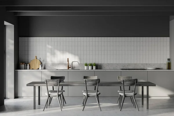 Beyaz Koyu Gri Duvarları Olan Modern Mutfak Yeşil Tezgah Dolaplar — Stok fotoğraf