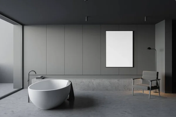 全景浴室内设有深灰色墙壁 混凝土地面 舒适的浴缸和扶手椅及垂直模拟海报 3D渲染 — 图库照片