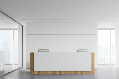 Beyaz ve cam duvarlı panoramik ofis, beton zemin ve iki bilgisayarlı şık beyaz ve ahşap resepsiyon masası. Bulanık şehir manzarası. 3d oluşturma