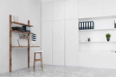 Beyaz duvarları, beton zemini, tabureli ahşap bilgisayar masası ve klasörlü kitaplığı olan minimalist ev ofisinin köşesi. 3d oluşturma