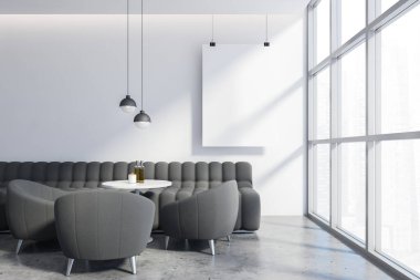 Beyaz duvarlı modern panoramik kafe, rahat gri kanepe ve yuvarlak masaların yanında duran koltuklar ve dikey taklit poster. Bulanık şehir manzarası. 3d oluşturma