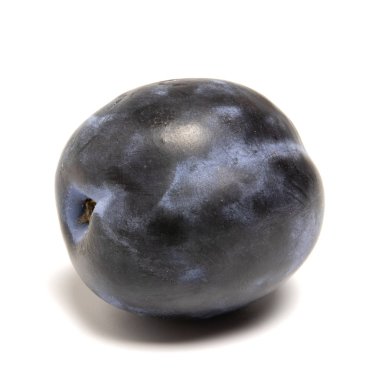 Beyaz bir arka plan üzerinde güzel Erik