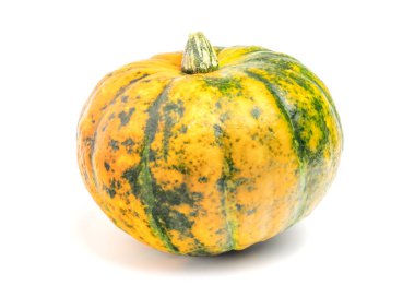 beyaz zemin üzerinde olgunlaşmış kabak