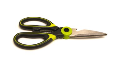 Beyaz arkaplanda makas