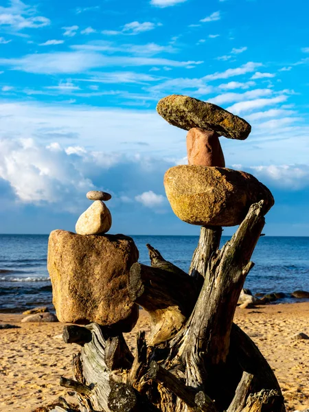 砂岩の洞窟からの抽象的な海の景色 — ストック写真