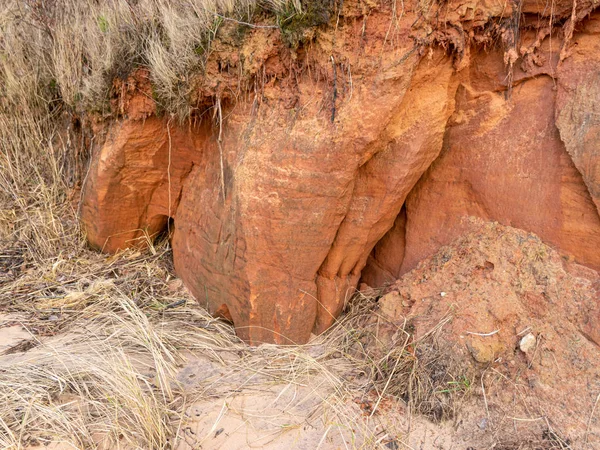 背景模糊的砂岩悬崖碎片景观 — 图库照片