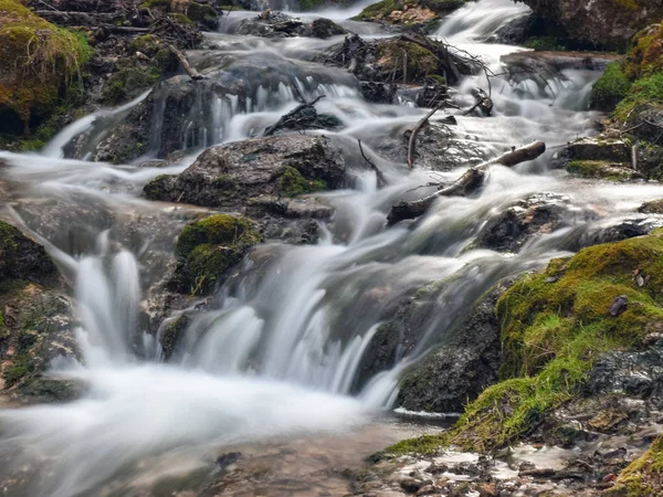 Bela Paisagem Com Cascata Água Método Exposição Longa — Fotografia de Stock