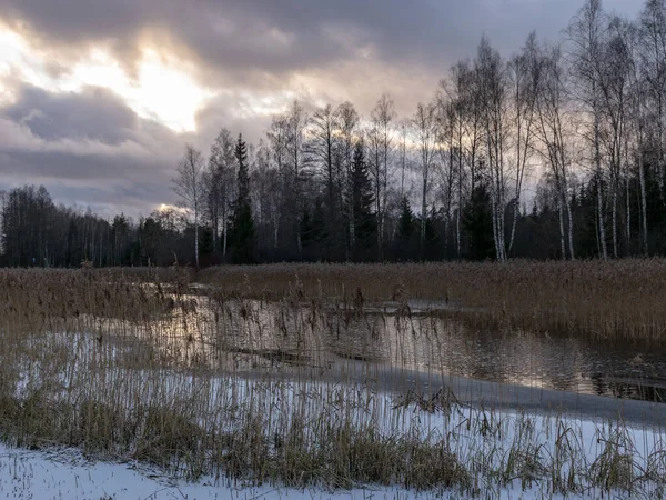 Winter landscape with river — Stock Photo, Image