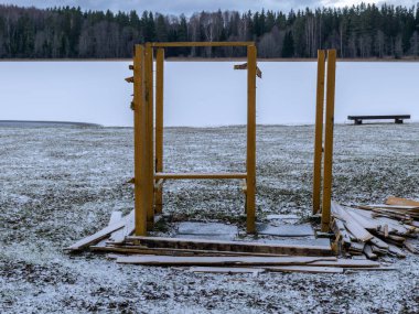 Sahilde kışın manzara