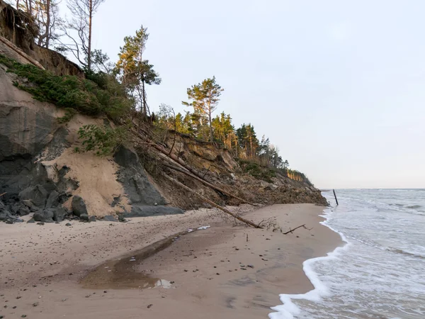 Морський Ландшафт Крутий Берег Під Впливом Дощу Вітру Лабраг Узбережжя — стокове фото