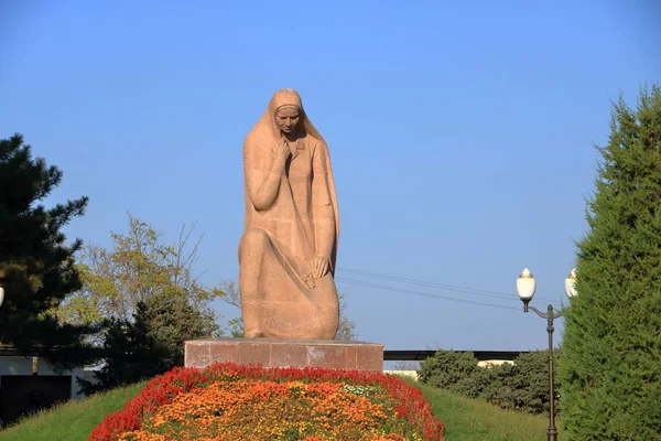 Flamme éternelle, Monument Bratskiye Principalement à Tachkent, Ouzbékistan — Photo