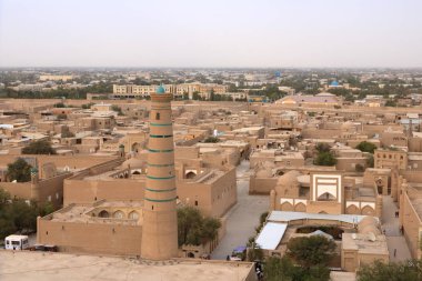 Khiva 'nın panoramik manzarası (Chiva, Heva, Xiva, Chiwa, Khiveh) - Xorazm Eyaleti - Özbekistan - Orta Asya' nın ipek yolu üzerindeki kasaba