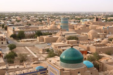 Khiva 'nın panoramik manzarası (Chiva, Heva, Xiva, Chiwa, Khiveh) - Xorazm Eyaleti - Özbekistan - Orta Asya' nın ipek yolu üzerindeki kasaba