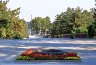 Özbekistan, Taşkent 'te Ebedi Alev, Bratskiye Mogily Anıtı