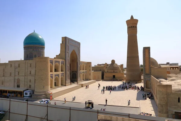 Vista do complexo Poi Kolon Bukhara, Uzbequistão. Património Mundial da UNESCO — Fotografia de Stock