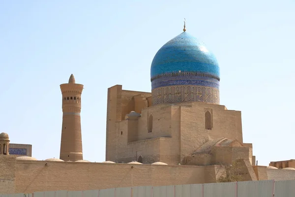 Widok na kompleks Poi Kolon Bukhara, Uzbekistan. Światowe dziedzictwo UNESCO — Zdjęcie stockowe