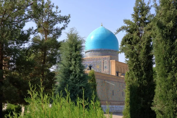 萨马尔罕，乌兹别克斯坦：萨马尔罕古城的心脏-- --登记国-- --乌兹别克斯坦 — 图库照片