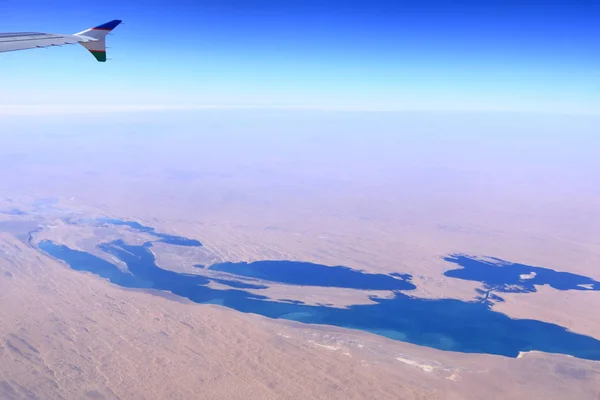 Avião do Rio Amu Darya. Fronteira do Estado entre o Usbequistão e o Turquemenistão, Ásia Central . — Fotografia de Stock