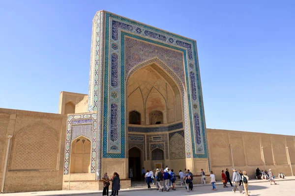 Blick auf den Komplex poi kolon bukhara, Usbekistan. UNESCO-Welterbe — Stockfoto