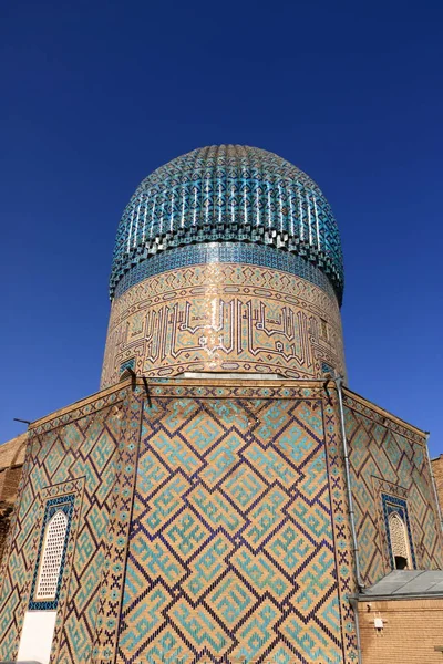 Gur-e Amir Mausoleum in Samarkand, Silk Road — стокове фото