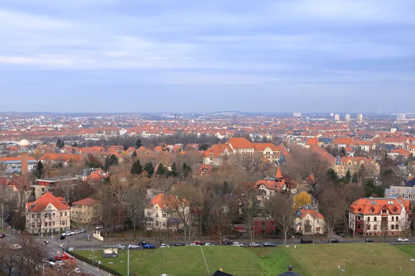 Vista panorâmica de Leipzig / Alemanha a partir da batalha de nações monumento — Fotografia de Stock