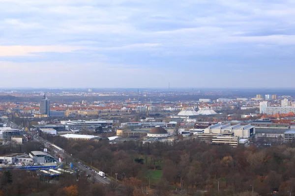 Vista panorámica de Leipzig / Alemania desde el monumento a la Batalla de las Naciones —  Fotos de Stock