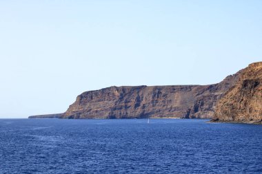 Feribottan La Gomera kıyılarına bak.