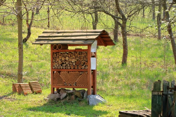 Wild Bee Insect Shelter Hotel — Stock Photo, Image