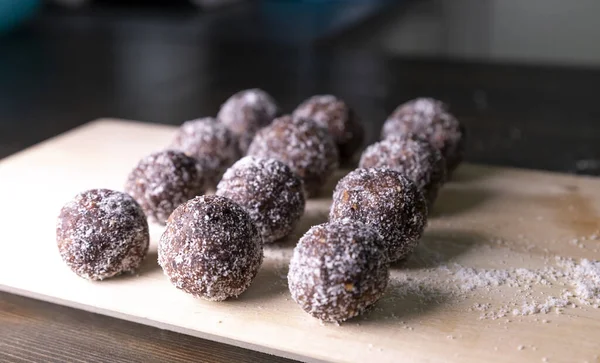 Bolas Energéticas Caseiras Com Tâmaras Nozes Amêndoas Coco Comida Doce — Fotografia de Stock