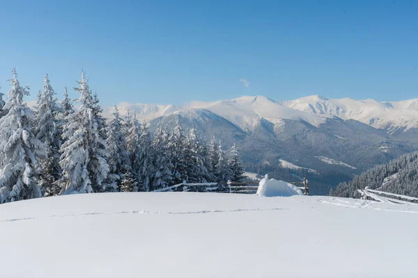 Hermoso Paisaje Natural Invierno Increíble Vista Montaña Imagen Escénica Del — Foto de Stock