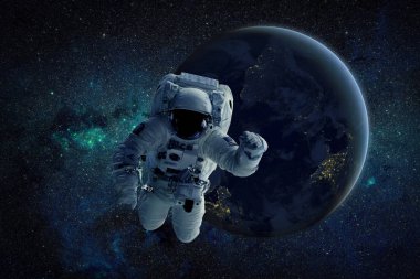 Astronot uzayda yüzen bir tasviri. Bu görüntü döşenmiş Nasa tarafından unsurları.