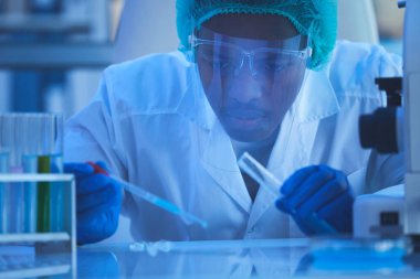 Scientist Developing Vaccine Against New Virus