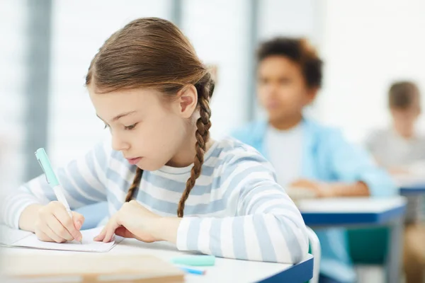 Caucasian Girl Working On Task — ストック写真