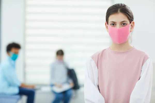 Unrecognizable Girl In Face Mask — 스톡 사진