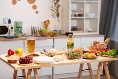 Tatil için servis edilen masa