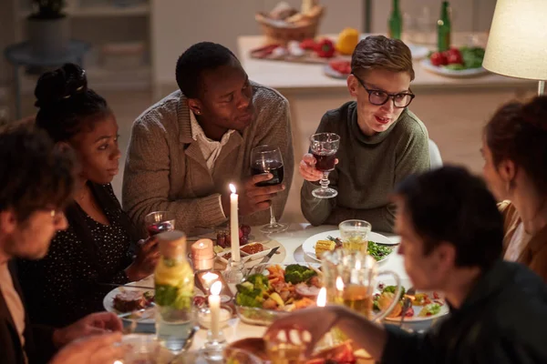 Holiday dinner with friends — Stock Photo, Image