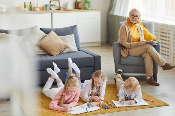 Niños dibujo imágenes — Foto de Stock