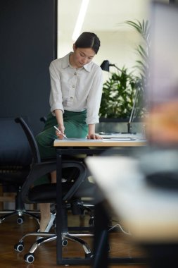 İşte Asyalı işkadını.