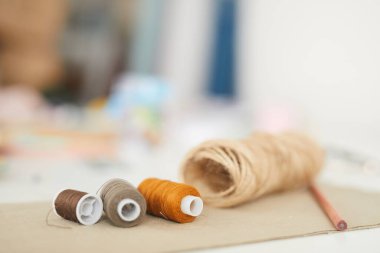 Terzilik için iplikler